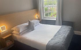Diamonds Inn